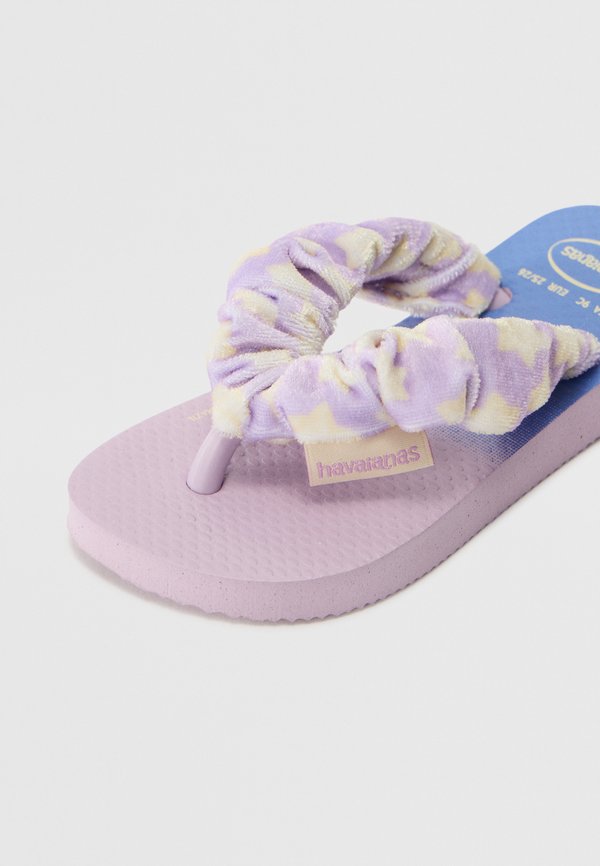 FLUFFY – Badesandale – purple fantasy