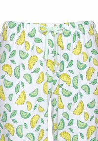 Baumwollshorts mit einem weißen Hintergrund, der ein Muster aus Zitronen und Limetten in Gelb, Grün und Hellblau zeigt. Abgeschlossen mit einem mintfarbenen Kordelzug.