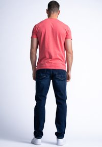 Petrol Industries Jednoduché tričko - faded melon