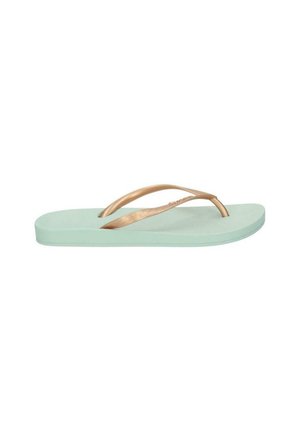 Chancla verde menta con parte superior texturizada y tiras delgadas doradas. Suela plana con ligera curvatura y acentos de diseño minimalistas.