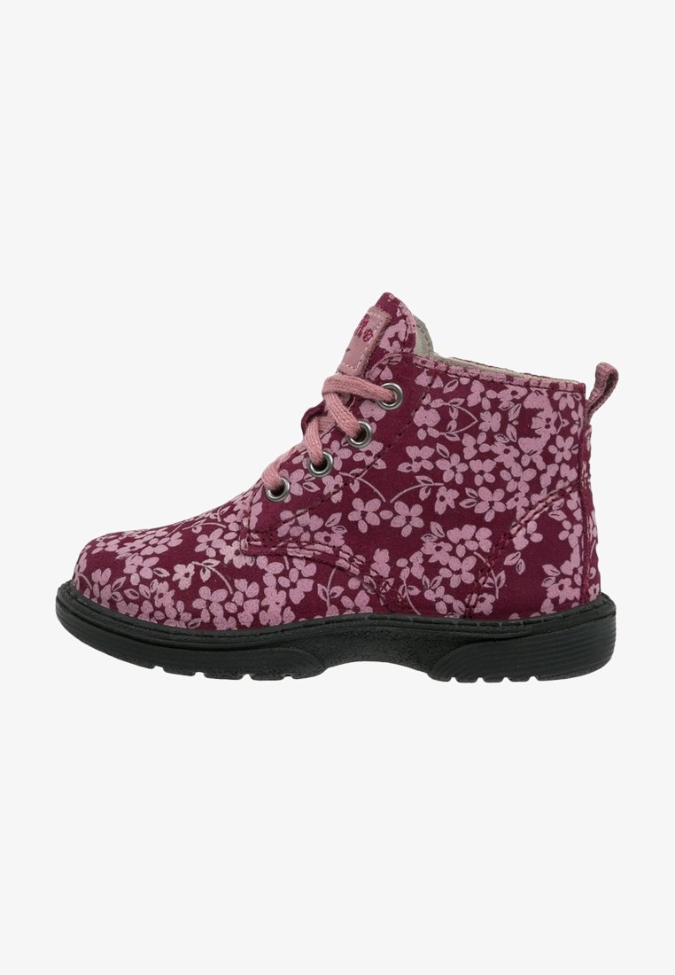 Bottine bordeaux pour enfant avec motif floral rose, lacets roses, semelle noire et languette en tissu au talon.