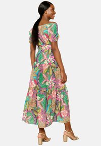 LolaLiza OFF-SHOULDER WITH TROPICAL PRINT - Maxi dress - green apple