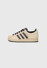 Geselecteerd, stone khaki/core black