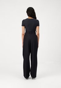 Rouge Edit VISADIE TROUSER - Trousers - meteorite