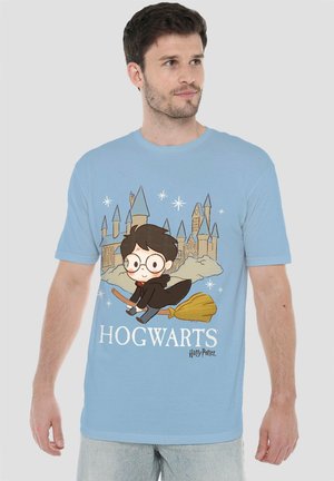 Harry Potter, HARRY POTTER FLYING TO HOGWARTS - Print T-shirt - light blue