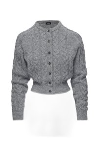 Hallukas halli, kootud kardigan ümmarguse kaelusega, viie tumeda nööbiga ja lühendatud hemiga. Omab tekstuurilist mustrit kogu kangas.