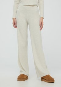 Terranova WIDE LEG - Pantaloni sportivi - avorio melange