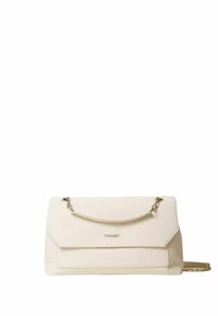 Borsa a mano in pelle color crema con un design strutturato, dotata di chiusura a pattina, manico a catena color oro e logo in rilievo sul davanti.