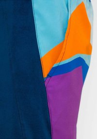 BIDI BADU TWIGGY - Kurze Sporthose - dunkelblau bunt