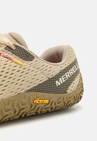 Merrell VAPOR GLOVE 6 - Hardloopschoenen voor op de weg - khaki/coyote