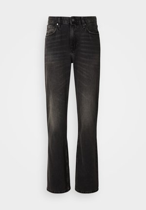 Μαύρα τζιν από τζιν ύφασμα με χαλαρή εφαρμογή, ίσια πόδια και ξεθωριασμένη υφή. Διαθέτουν εμπρόσθιο κλείσιμο με κουμπιά και σχεδιασμό με πέντε τσέπες.