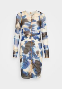 Robe à manches longues avec un motif abstrait multicolore comprenant des nuances de bleu, beige et noir. Design froncé avec des coutures accentuées en orange.