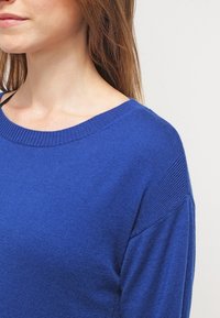 GAP Pullover - royal blue