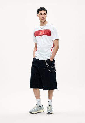 Nike Turkey 2026 Match Away Replica Jersey 'White Sport Red' — foto 2