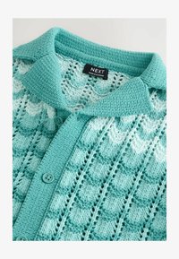 Non sélectionné, green