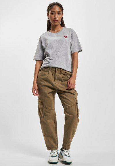 WOOD WOOD WWACE BADGE - Camiseta básica - grey melange