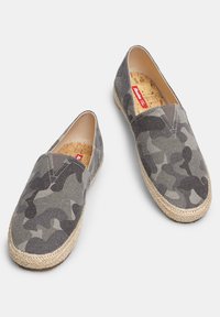 Bata Espadrilles - grey