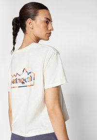 Patagonia UNITY FITZ EASY CUT RESPONSIBILI-TEE - Marškinėliai su spaudiniu - birch white