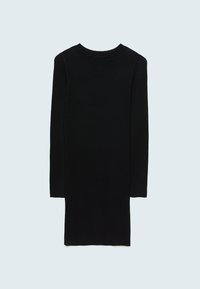Robe noire à manches longues côtelées avec un col rond et une silhouette droite, présentant un design mi-long et un tissu texturé.