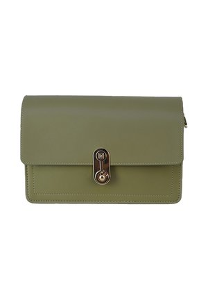 Pochette en cuir vert olive rectangulaire simple avec rabat et fermoir central doré avec un petit détail de trou de serrure.