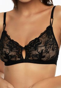 ESOTIQ NHORMA czarny