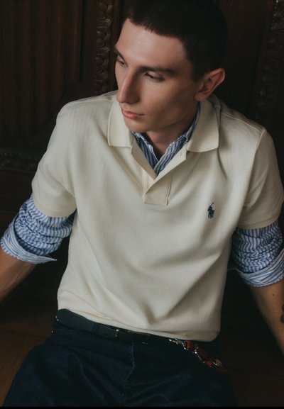 Polo Ralph Lauren SHORT SLEEVE - Polo krekls - herbal milk