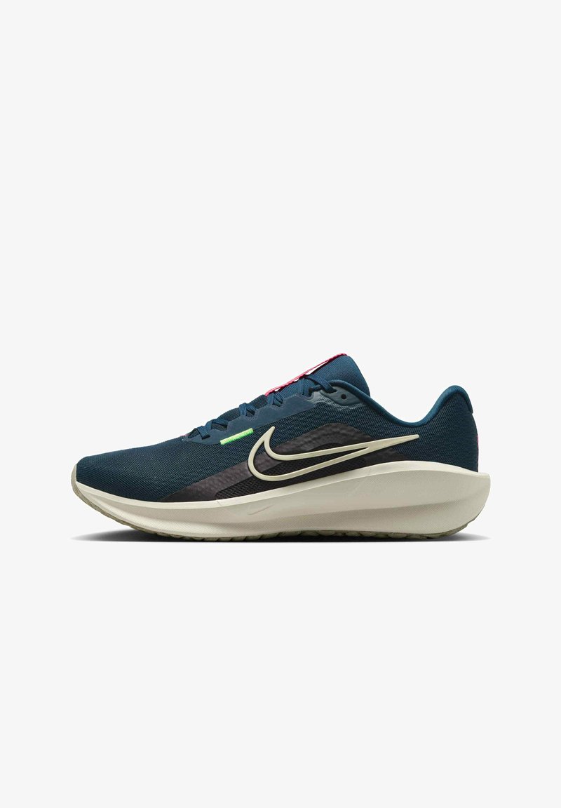 Nike Performance DOWNSHIFTER 13 - Road running shoes - armoury navy green strike black desert khaki
