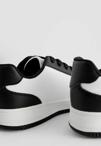 Next Sneaker low - white  black