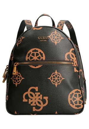 Sac à dos Guess noir et marron avec motifs géométriques et logo, poche zippée à l'avant et poignée supérieure avec bretelles réglables.