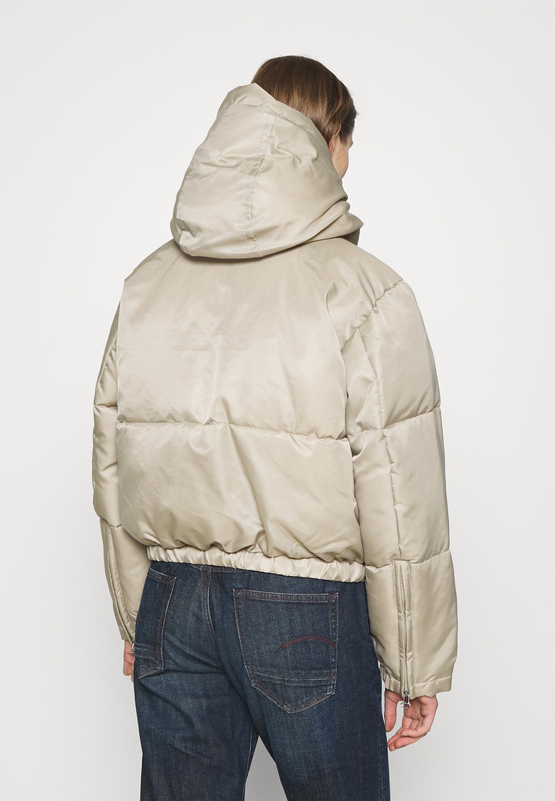 Weekday HANNA SHORT PUFFER JACKET 