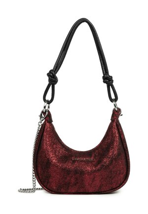 Sac à main en forme de croissant orné de paillettes rouges, avec une bandoulière noire nouée et un détail de chaîne argentée.