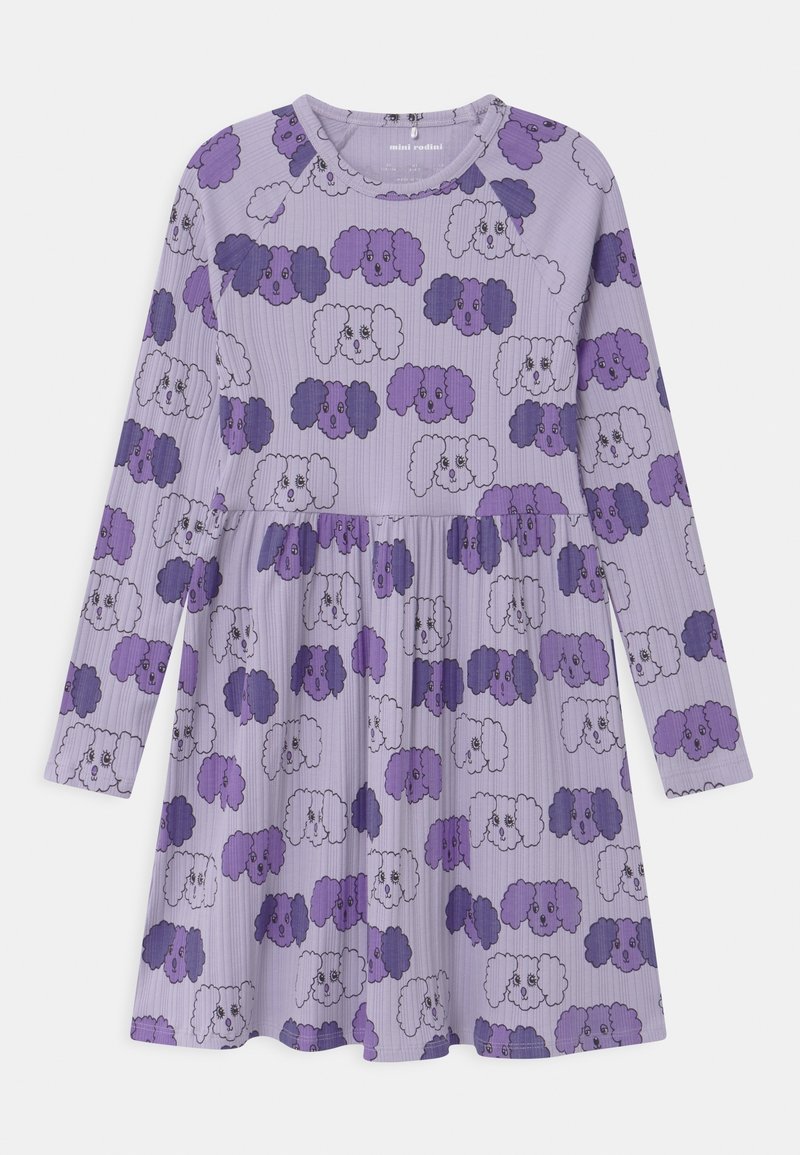 Robe à manches longues en tissu lilas côtelé présentant un motif répétitif de caniches cartoon dans des nuances variées de violet et de blanc.