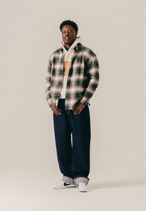 BLKVIS, SHADOWCHECK - Риза - sea moss