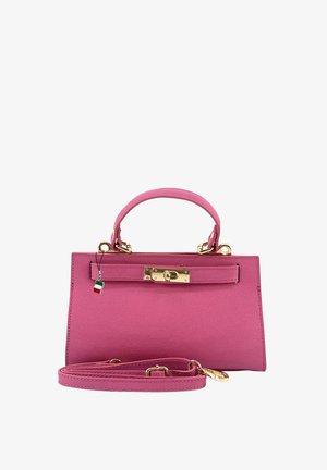 Sac à main en cuir rose avec un design structuré, quincaillerie dorée, une poignée supérieure et une bandoulière amovible. Comprend un système de fermeture à verrou.