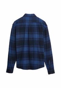 Koszula z długim rękawem w niebiesko-czarną kratę, wykonana z teksturowanej tkaniny. Posiada klasyczny kołnierz i zapięcie na guziki przy mankietach.
