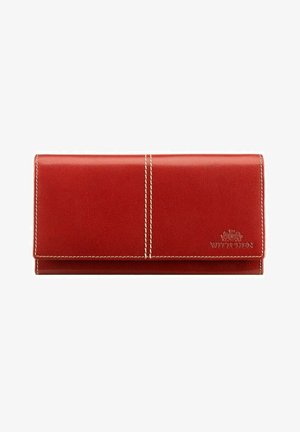 Portefeuille en cuir rouge au toucher lisse, avec des coutures blanches et un logo embossé sur le devant. Fermeture à rabat, forme rectangulaire.