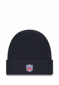 Schwarze Strickmütze mit gerippter Textur, die einen umgeschlagenen Saum und ein gesticktes NFL-Logo auf der Vorderseite in Rot, Weiß und Blau aufweist.