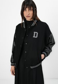 DRYKORN BEESTON - Bomber Jacket - black
