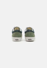 Vans OLD SKOOL UNISEX - Sportcipő - tri-tone green