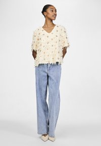 YAS YASABELONE V NECK - T-shirt print - beige