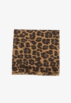 Sciarpa marrone e nera con stampa leopardata e bordi sfrangiati, piegata piatta su sfondo bianco.