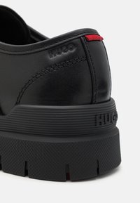 Thumbnail Image 6
