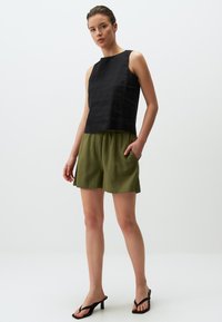 Jimmy Key ROUND NECK SLEEVELESS - Camicetta - black