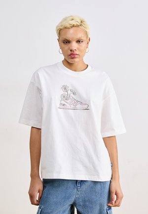 OVERSIZED FLOWER - Print T-shirt - white