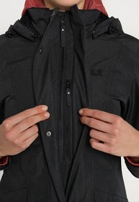Jack Wolfskin Zimní bunda - black