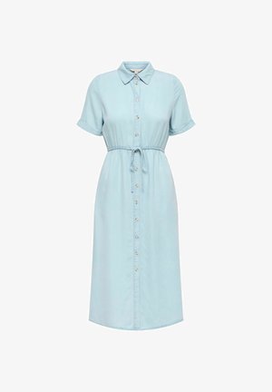 Robe midi bleu clair à manches courtes avec fermeture à boutons sur le devant, taille ajustable par un cordon et col pointu.