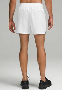lululemon ZEROED IN LINERLESS 13CM - Träningsshorts - white
