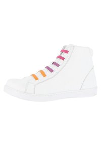 Weißer High-Top-Sneaker mit mehrfarbigen elastischen Schnürsenkeln in Pink, Orange und Lila. Glattes, lederähnliches Material mit einer strukturierten Gummisohle.