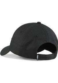 Gorra de béisbol negra con visera curva, hecha de tela. Presenta un botón superior cosido y una correa ajustable trasera, con una etiqueta de logo en el costado.