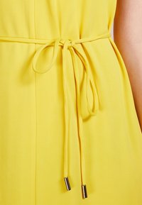 Tiger of Sweden Vardagsklänning - yellow